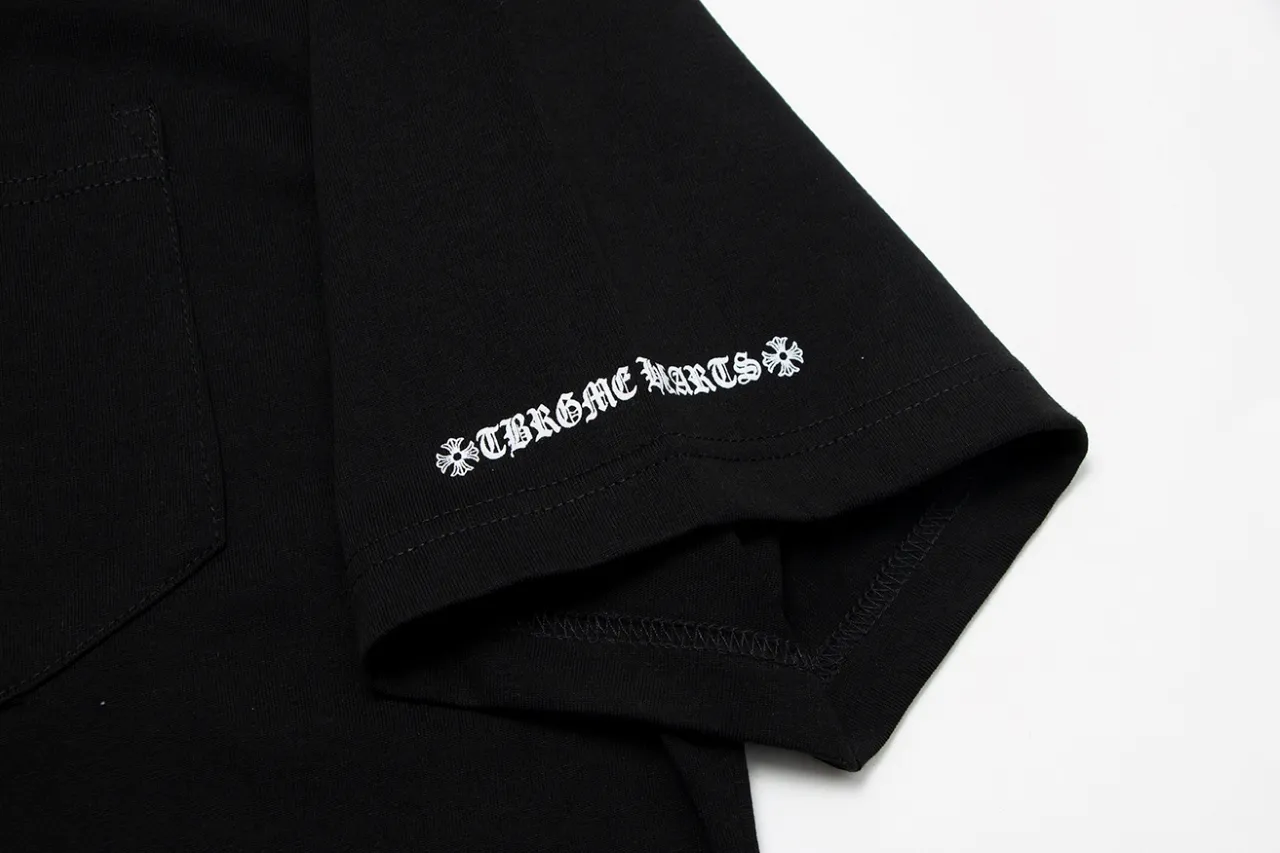 P150 Chrome Hearts Chrome Hearts Sanskrit Watch Bag Neck Letter Printed Short Sleeves Size: SMLXL Color: Black White